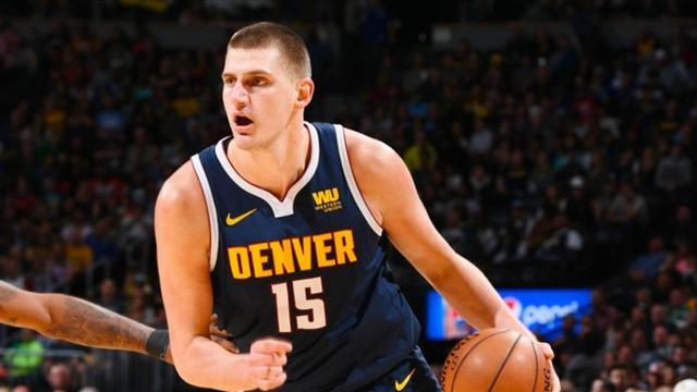 凭借全队的 凭借全队的